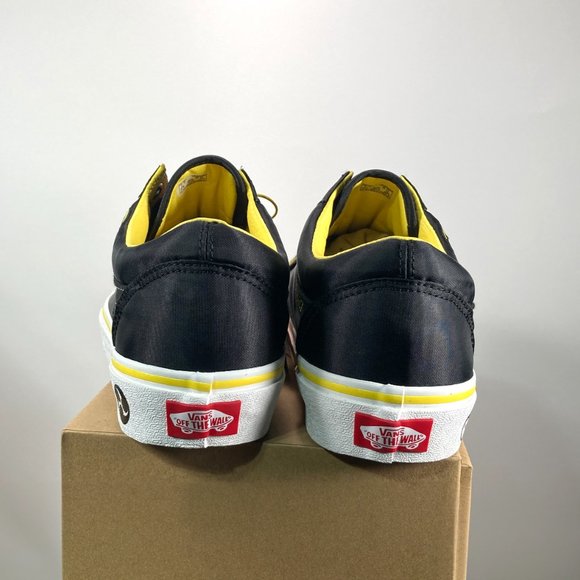 Vans X Cobra Kai Old Skool Shoe | Size 7.5 US Men - Picture 5 of 11